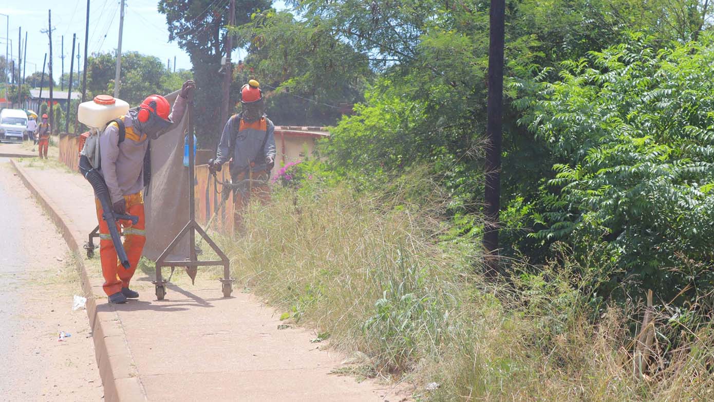 Roadworks ahead: Slow down, stay alert